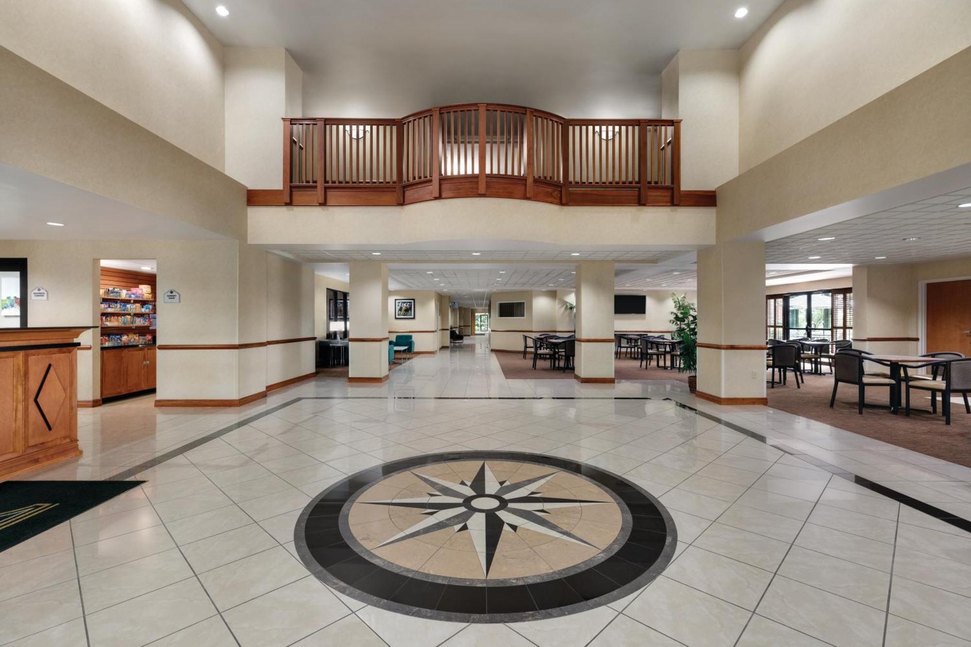 Wingate By Wyndham Louisville East Exterior photo